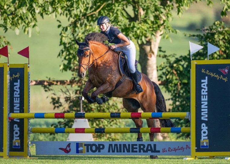 Michelle Häner mit Mahara H